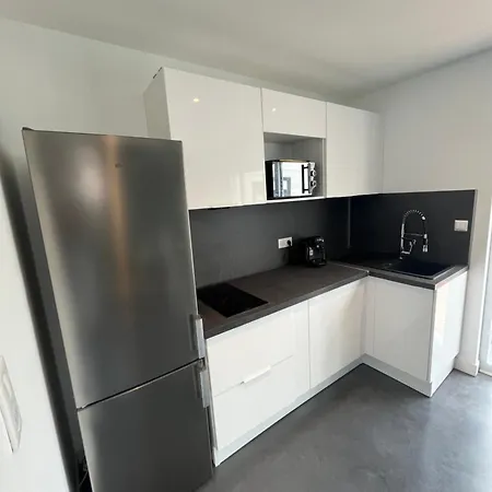 Дом отдыха Maison Contemporaine Proche De Lille